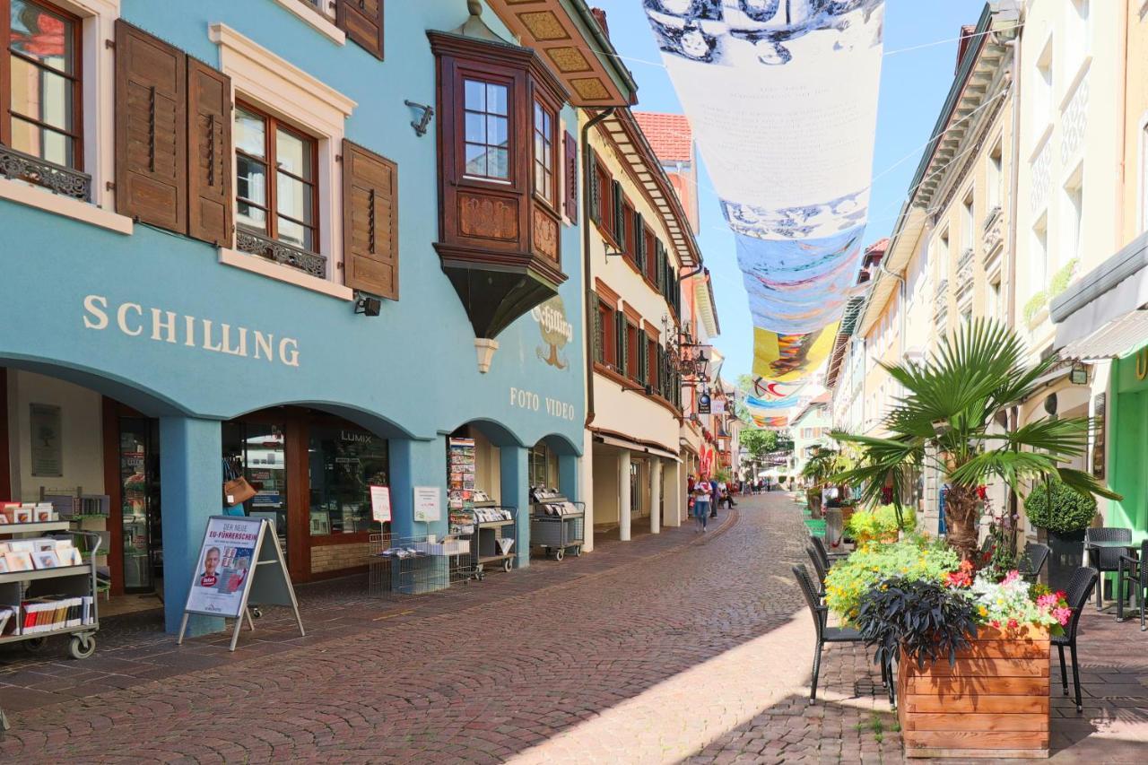 Loewe Apartment Gelb Tiengen Altstadt Waldshut-Tiengen Kültér fotó